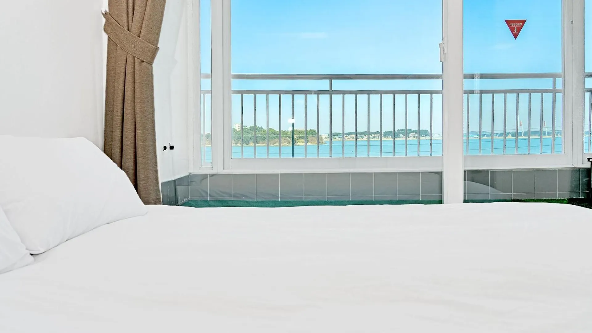 **** Guest house Youngheungdo Glamdog Pet Friendly Incheon South Korea