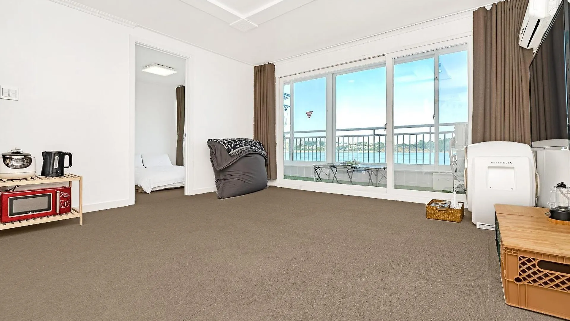 **** Guest house Youngheungdo Glamdog Pet Friendly Incheon South Korea