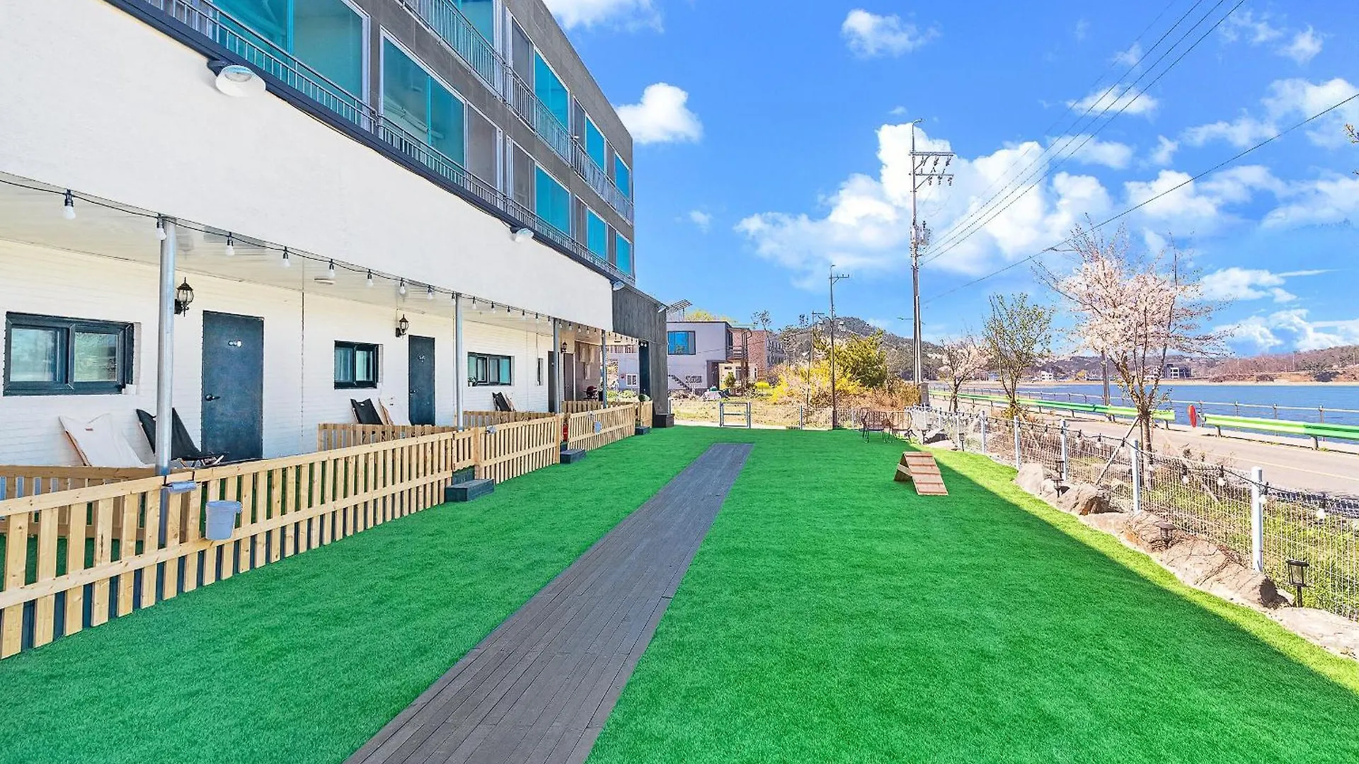 Youngheungdo Glamdog Pet Friendly Yeongheung Korsel